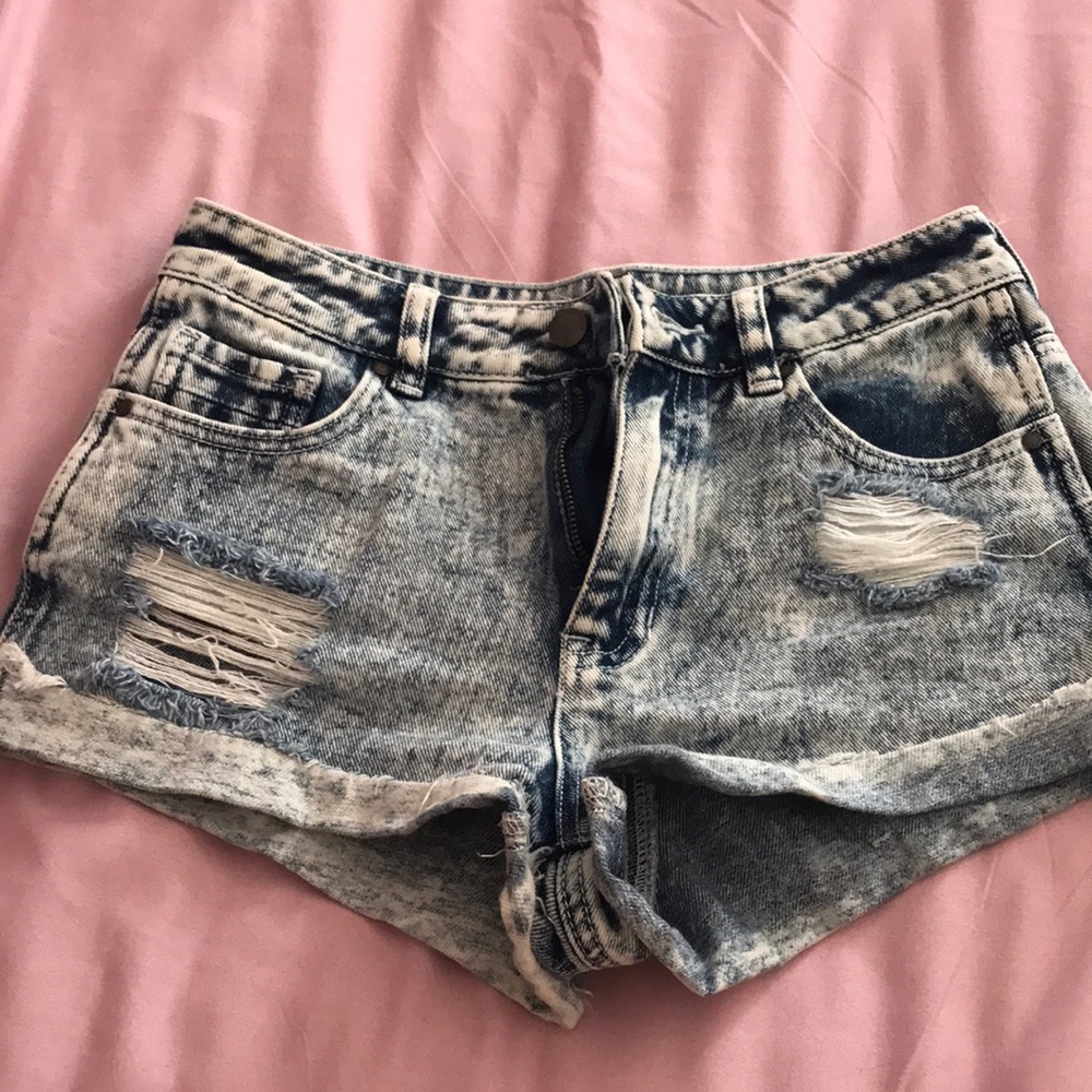 Distressed shorts